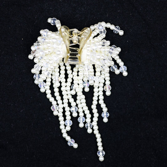 PREMIUM HAIR CLUTCH WITH HANGING PEARL