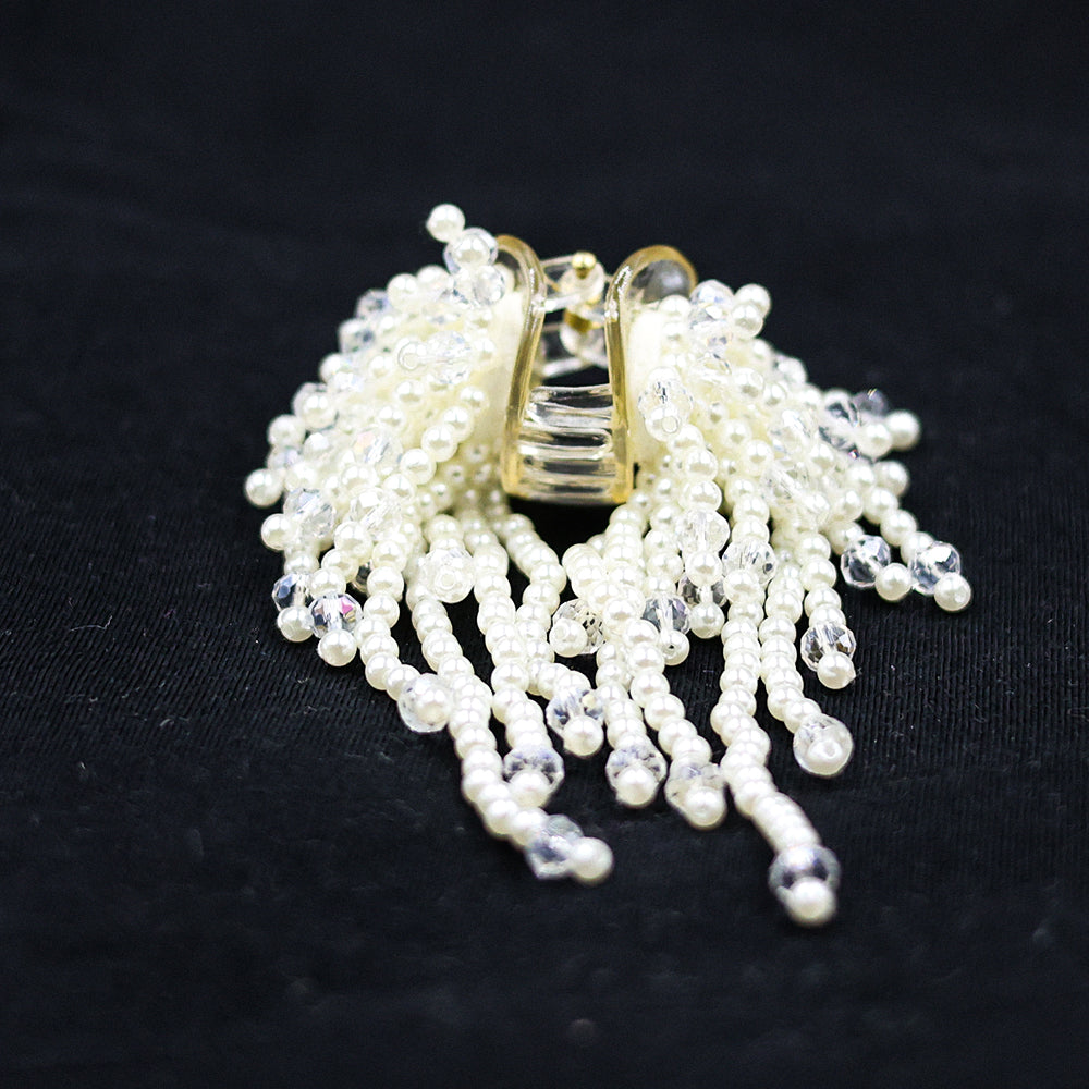 PREMIUM HAIR CLUTCH WITH HANGING PEARL