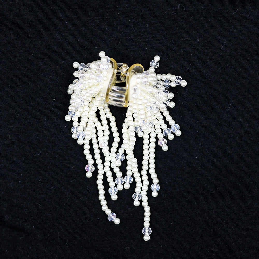 PREMIUM HAIR CLUTCH WITH HANGING PEARL