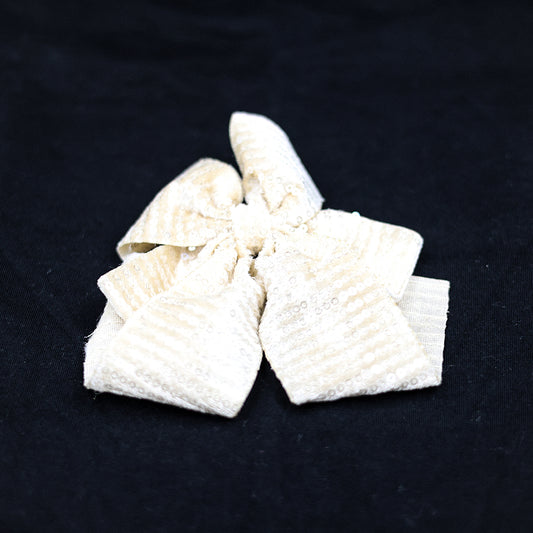 FLOWER ALLIGATOR PIN