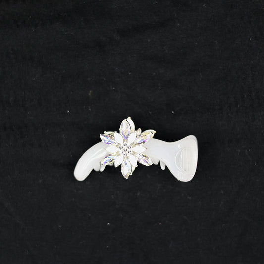 BANANA CLIP WITH POLKA WORK