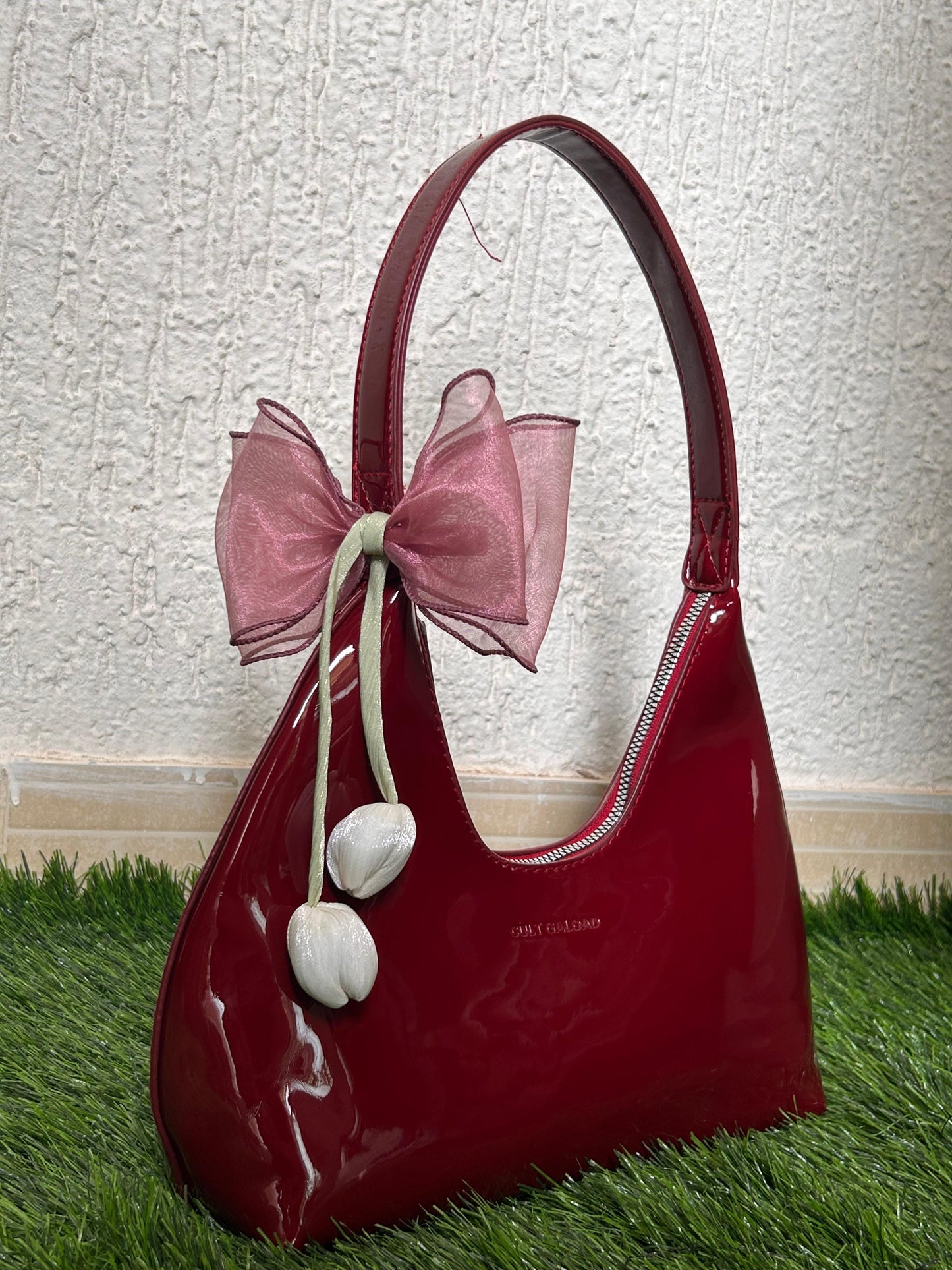 Tulip Bows - Trending