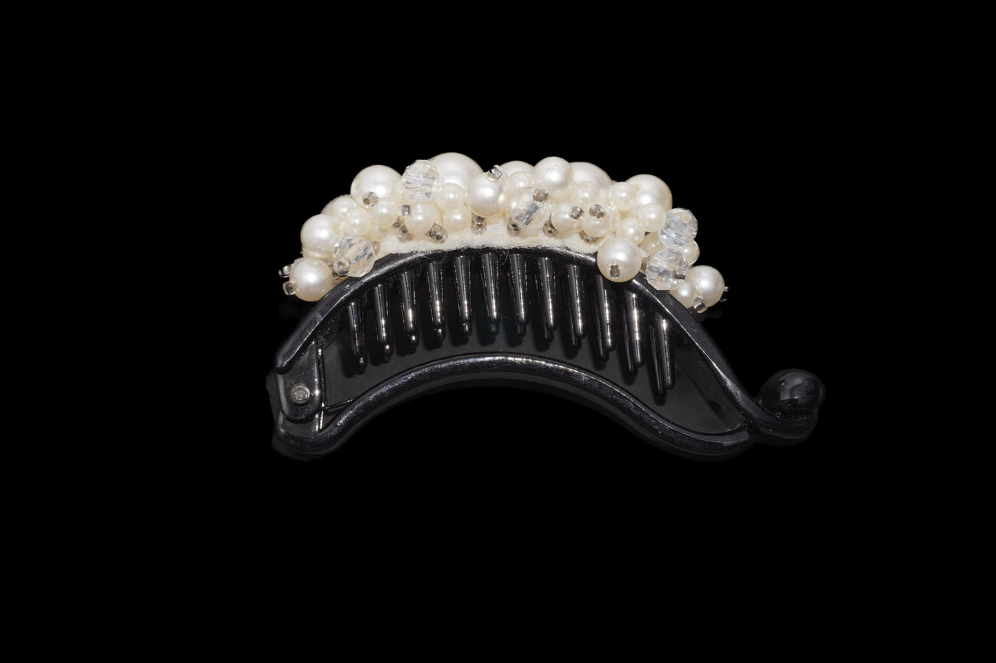 BANANA CLIP WITH PEARL WORK