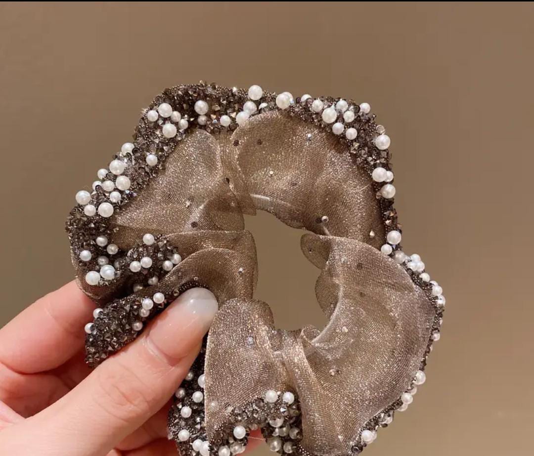 TISSUE SCRUNCHIE