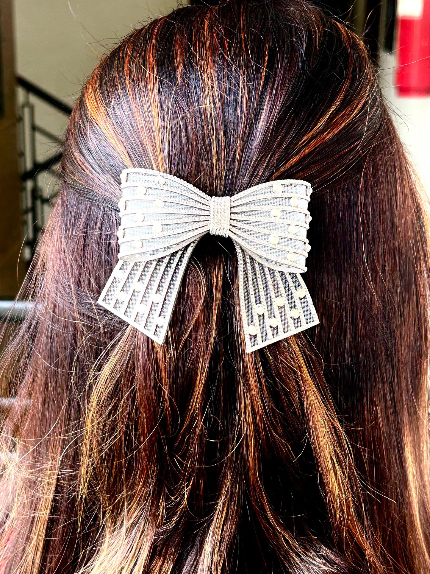 PREMIUM BOW BACKPIN
