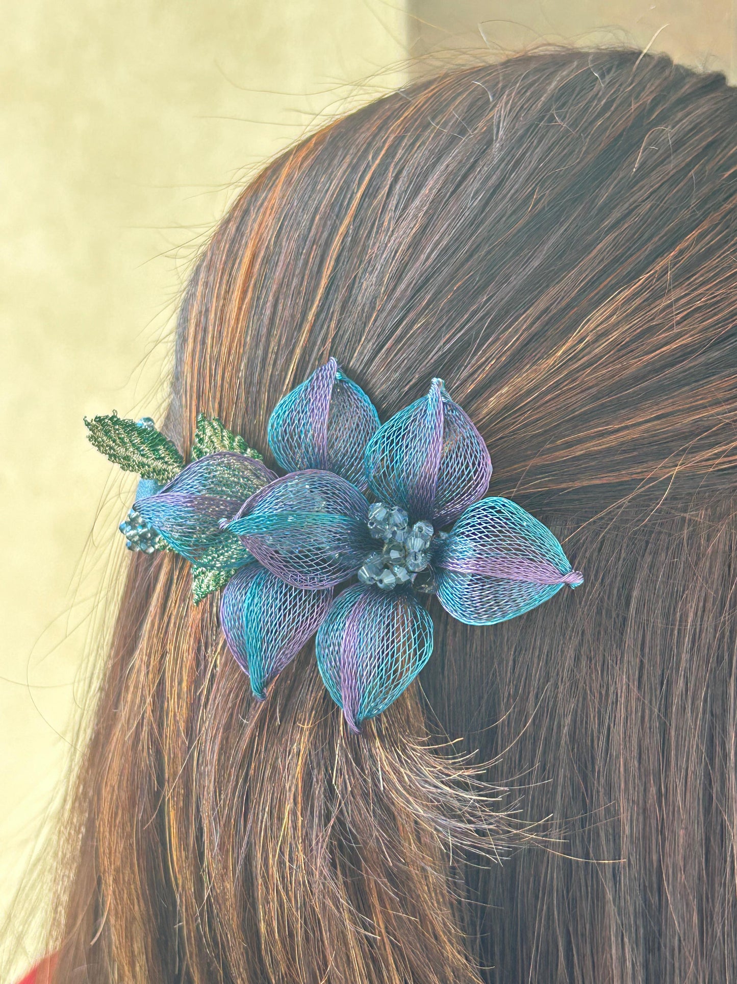 PREMIUM FLORAL BACKPIN