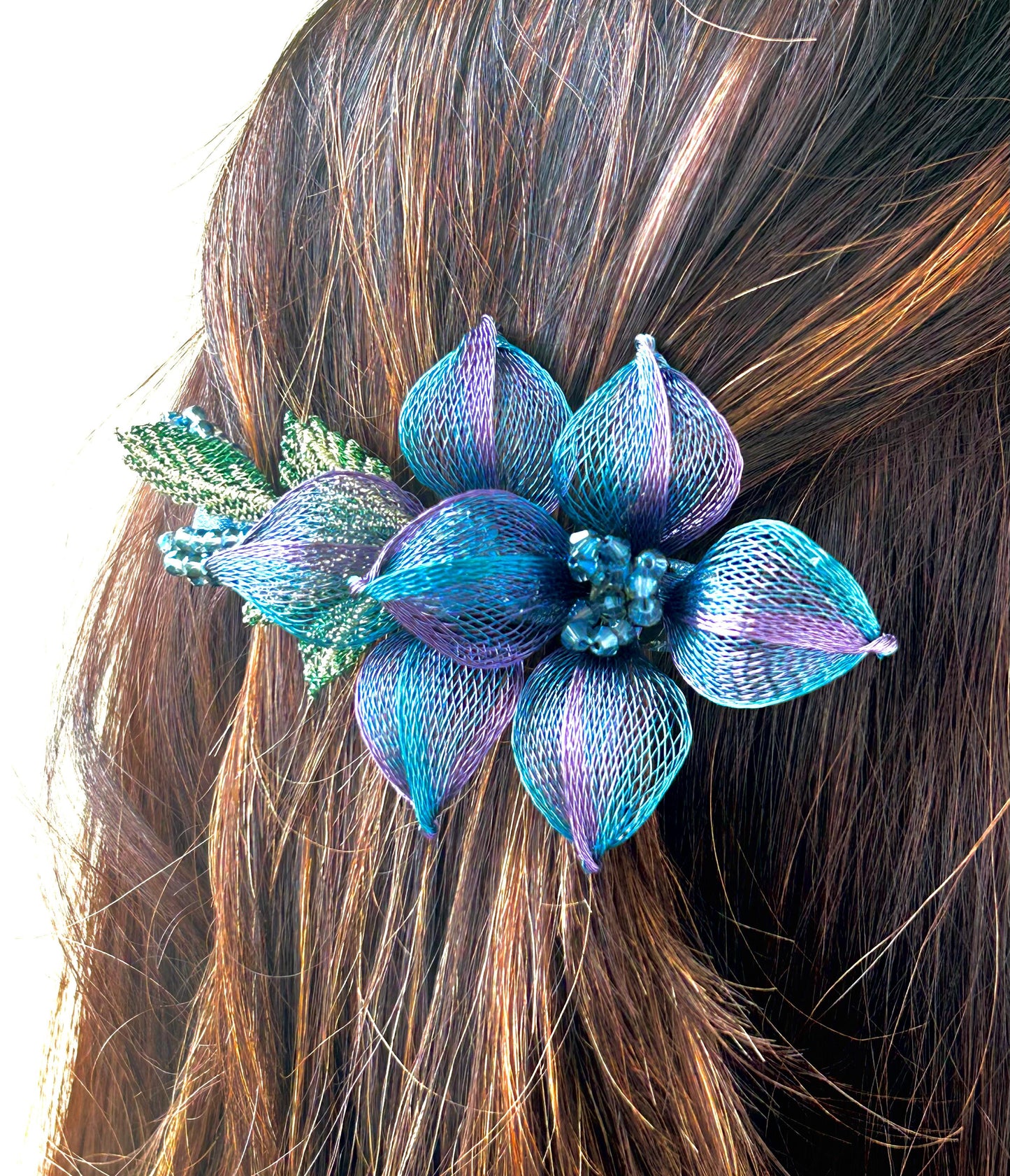 PREMIUM FLORAL BACKPIN