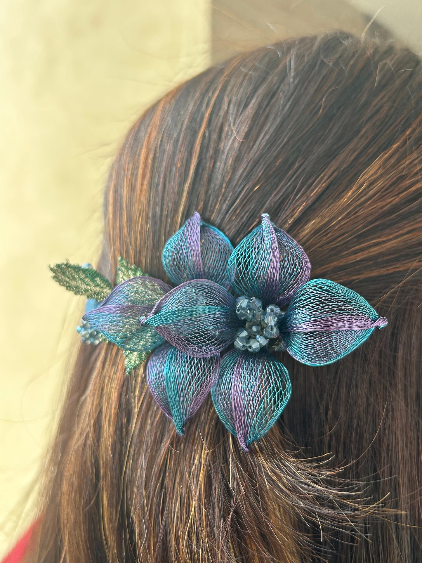 PREMIUM FLORAL BACKPIN