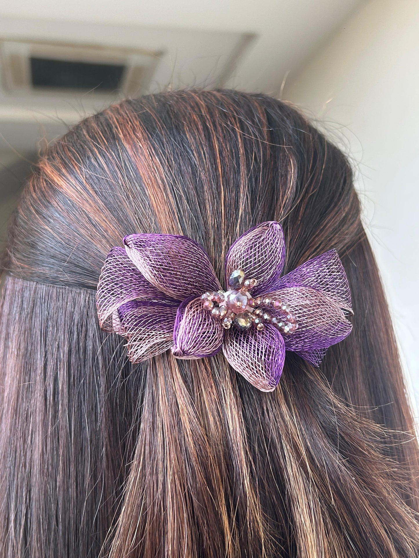 PREMIUM FLORAL BACKPIN