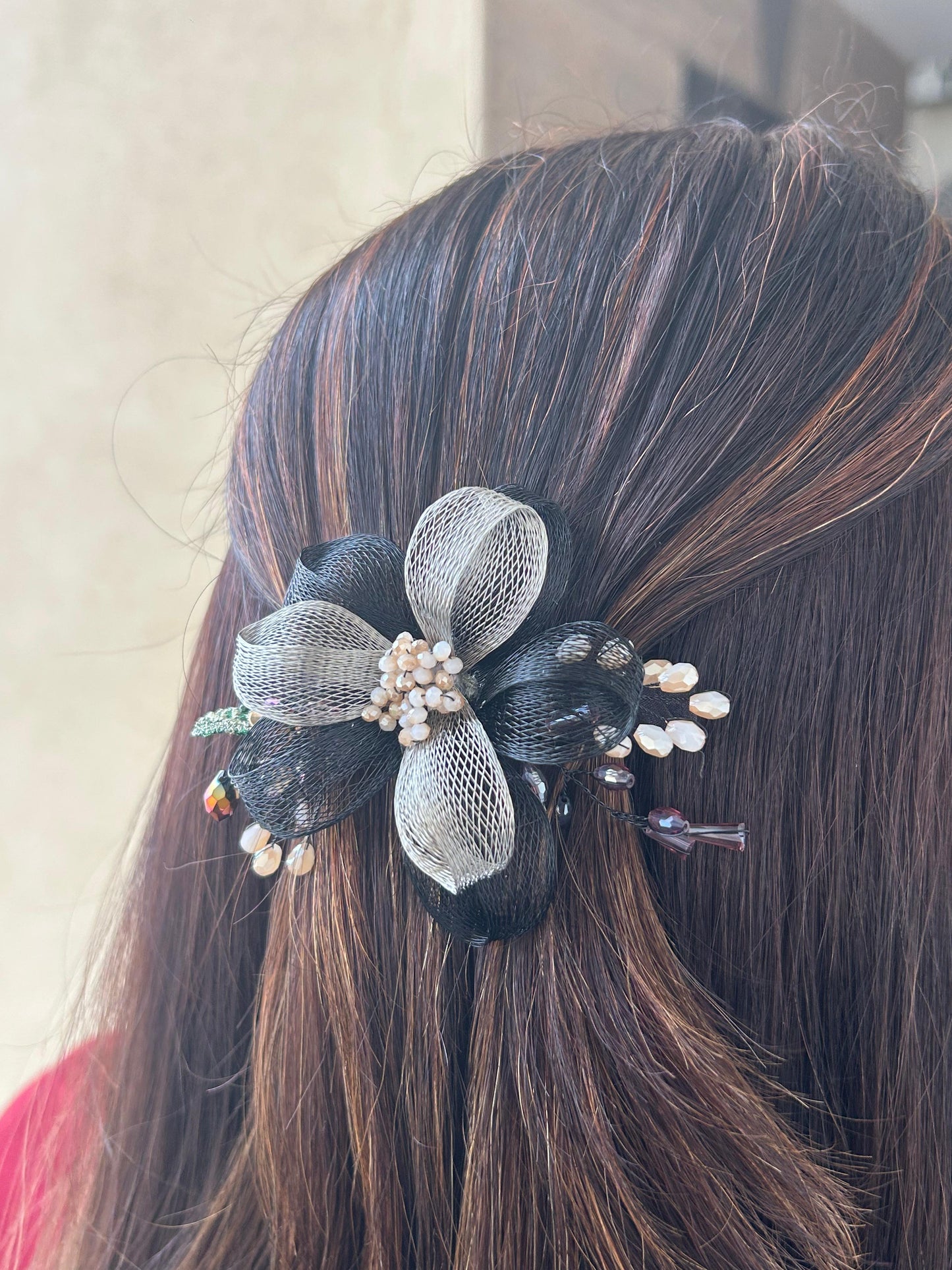 PREMIUM FLORAL BACKPIN