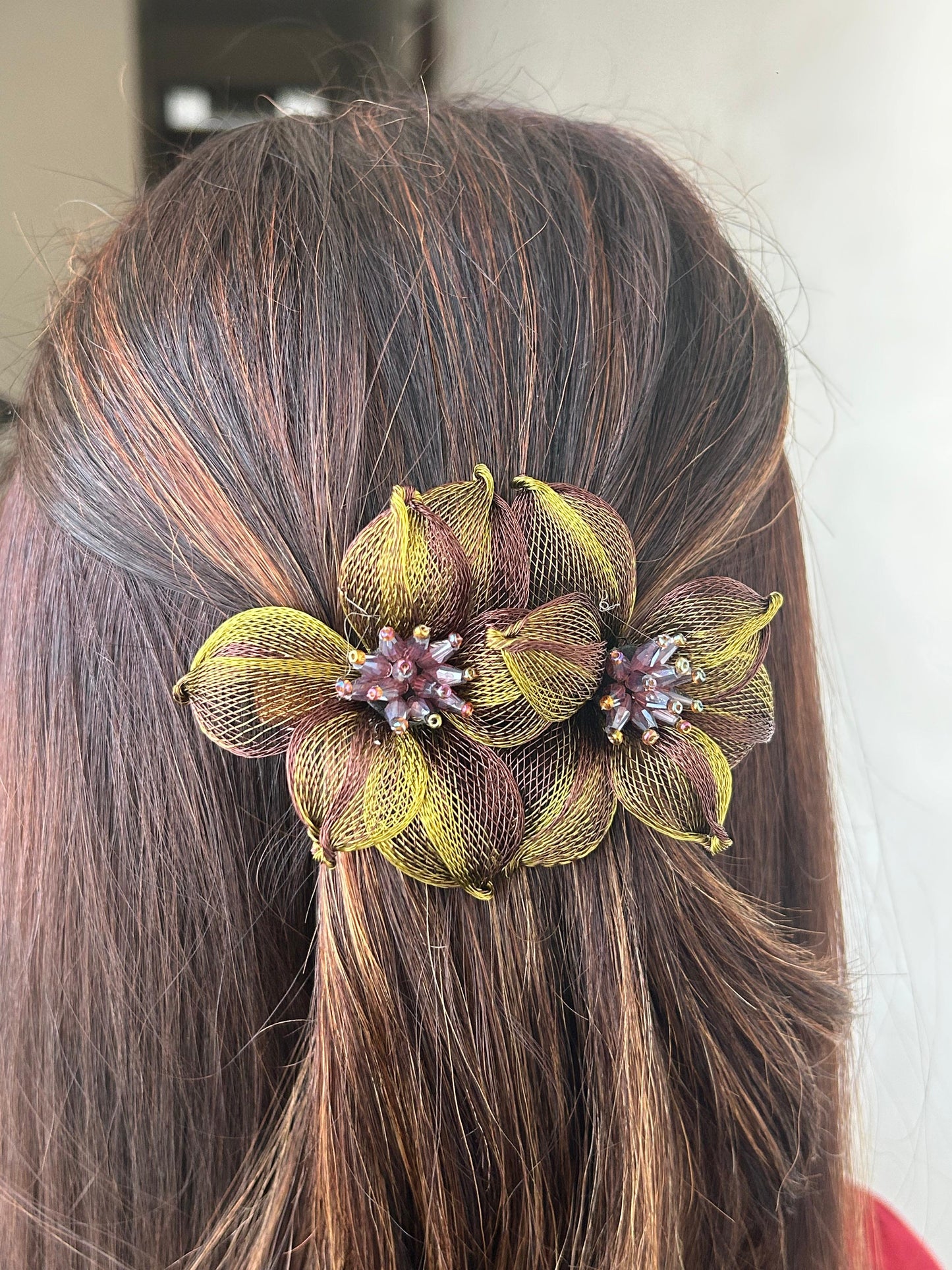 PREMIUM FLORAL BACKPIN