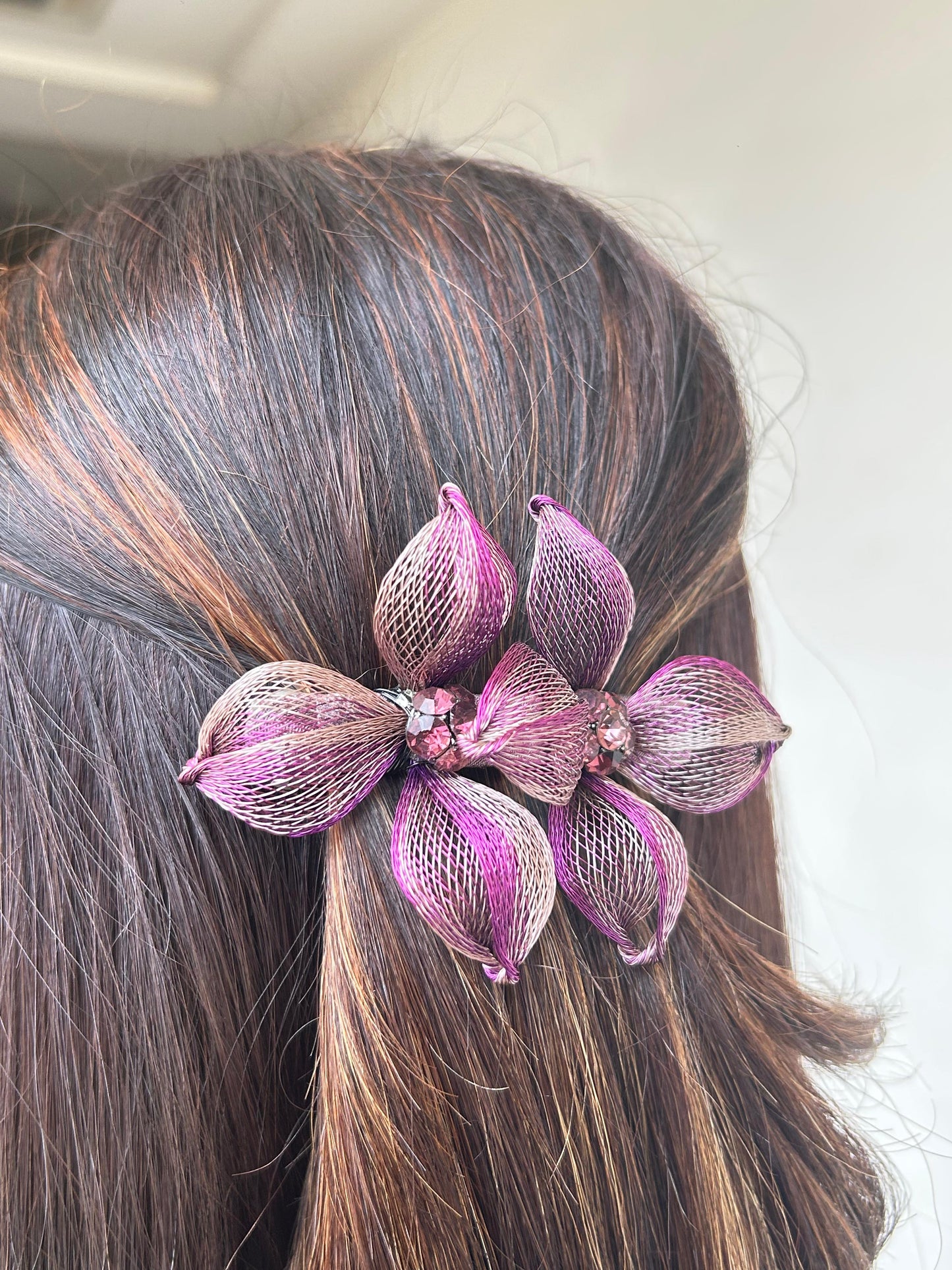 PREMIUM FLORAL BACKPIN