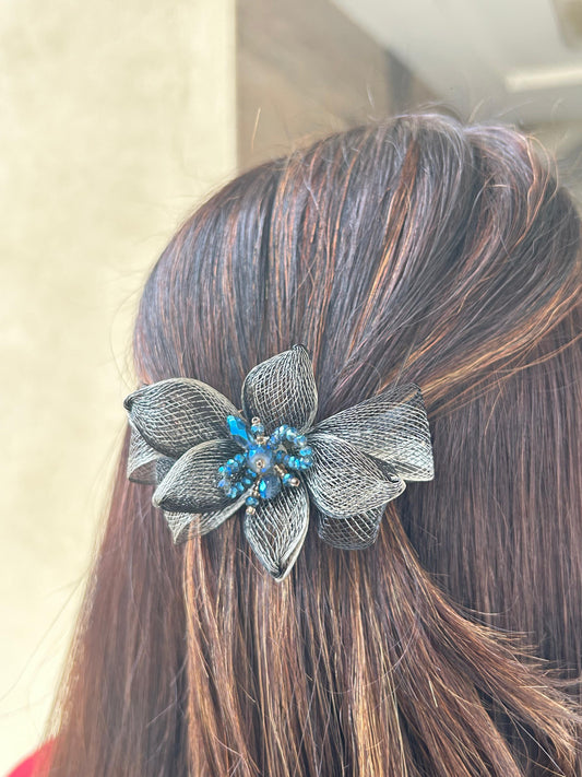 PREMIUM FLORAL BACKPIN