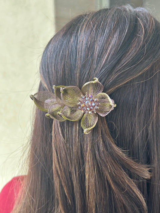 PREMIUM FLORAL BACKPIN