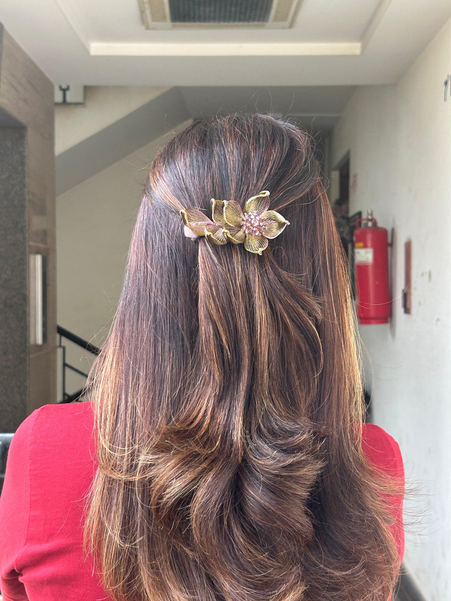 PREMIUM FLORAL BACKPIN