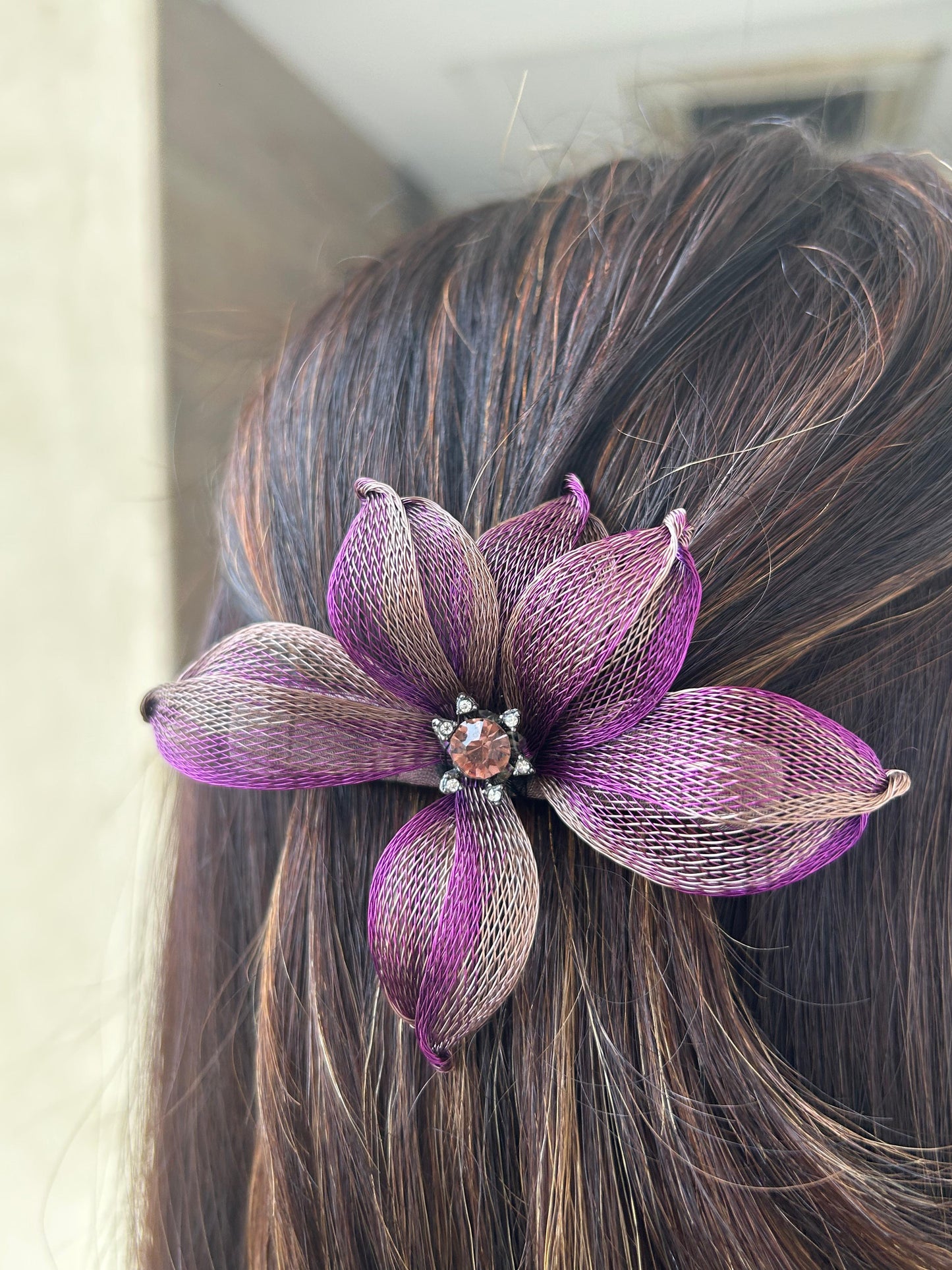 PREMIUM FLORAL BACKPIN