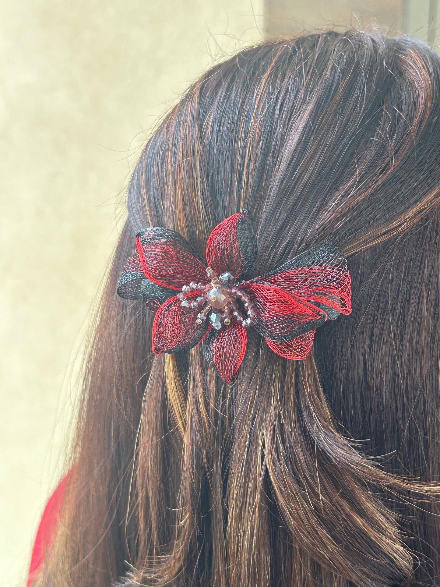 PREMIUM FLORAL BACKPIN