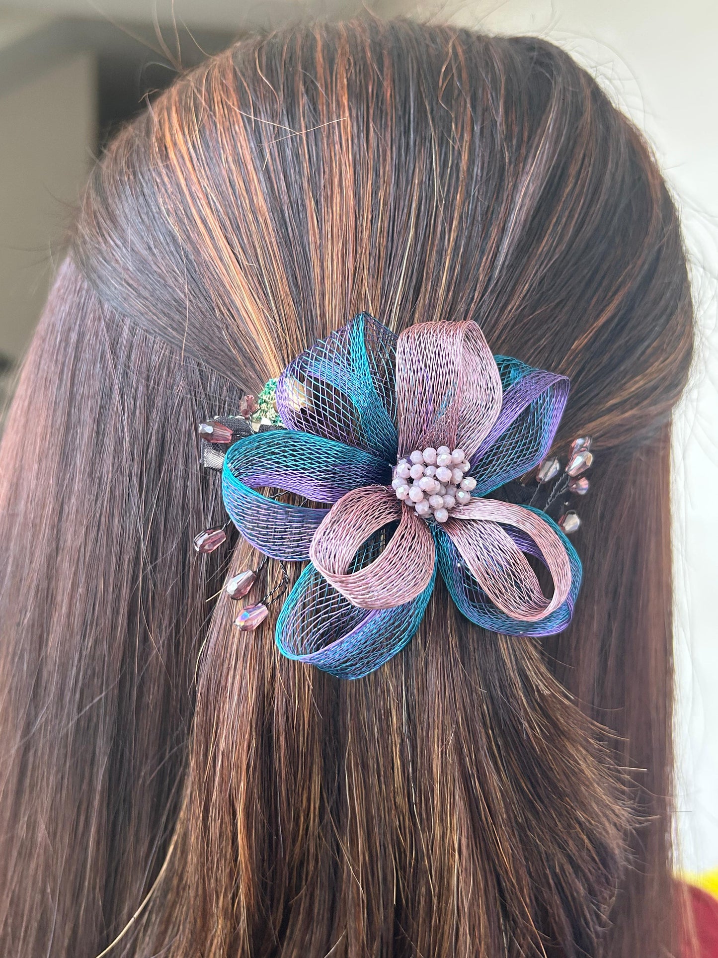 PREMIUM FLORAL BACKPIN