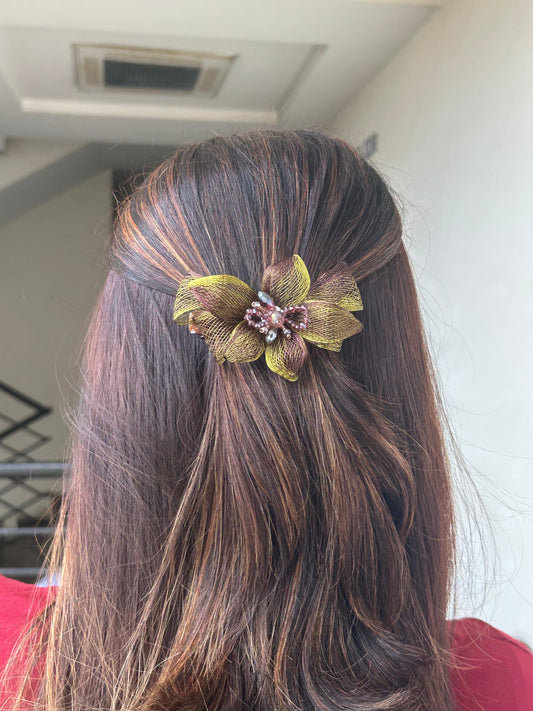 PREMIUM FLORAL BACKPIN