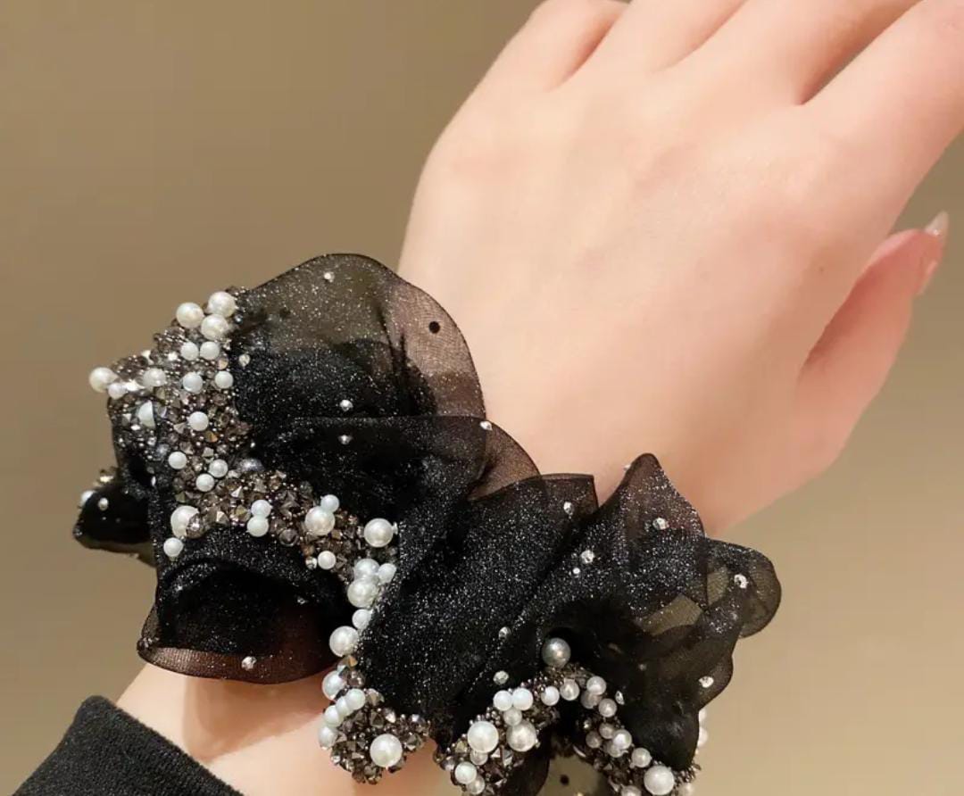 TISSUE SCRUNCHIE