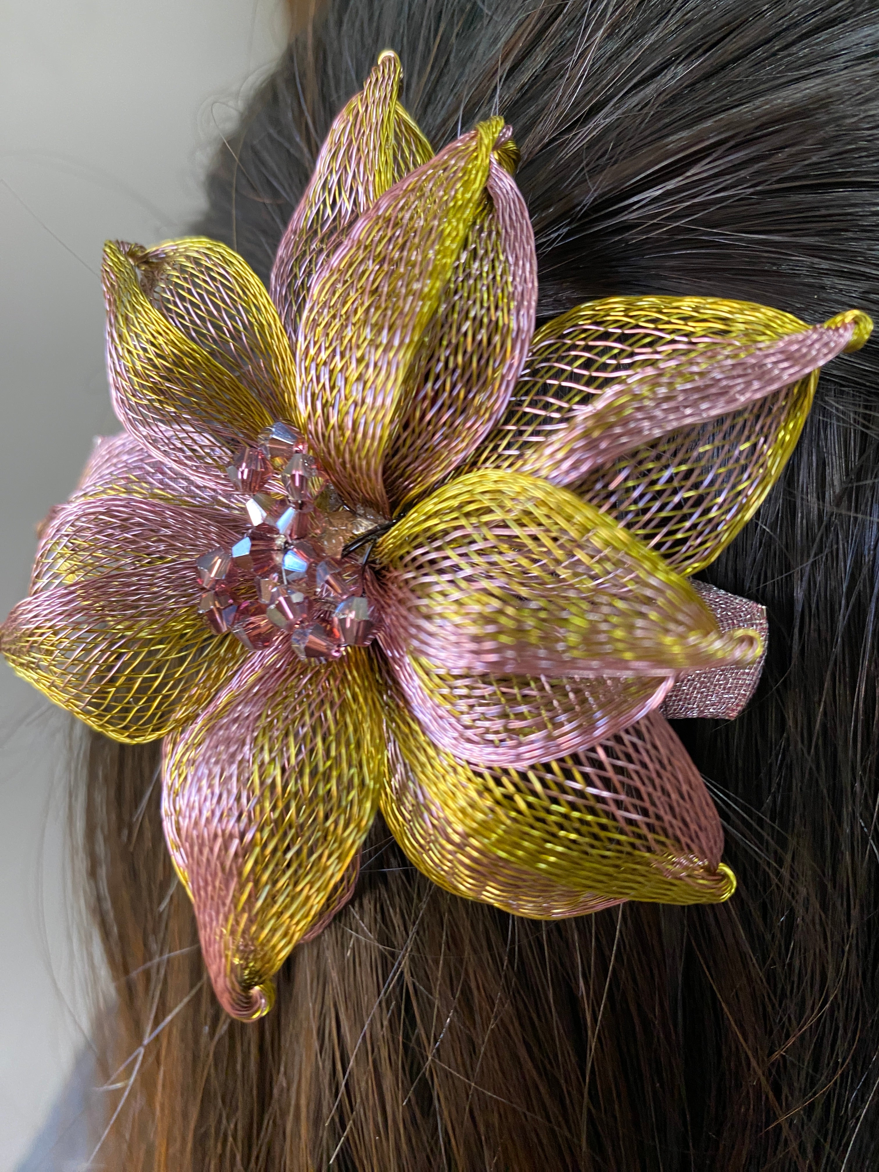 Floral Net Backpin - Green
