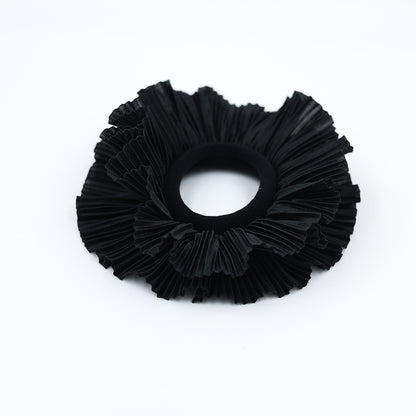 PREMIUM SCRUNCHIE - BLACK