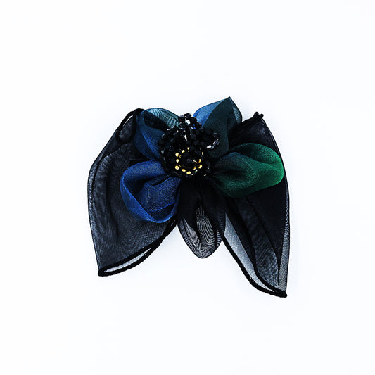 BOW ALLIGATOR PIN
