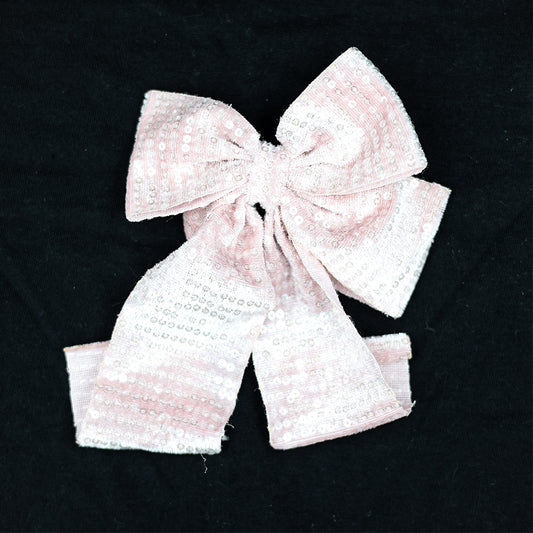 BOW ALLIGATOR PIN