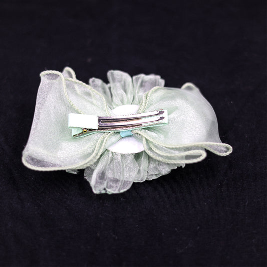 BOW ALLIGATOR PIN