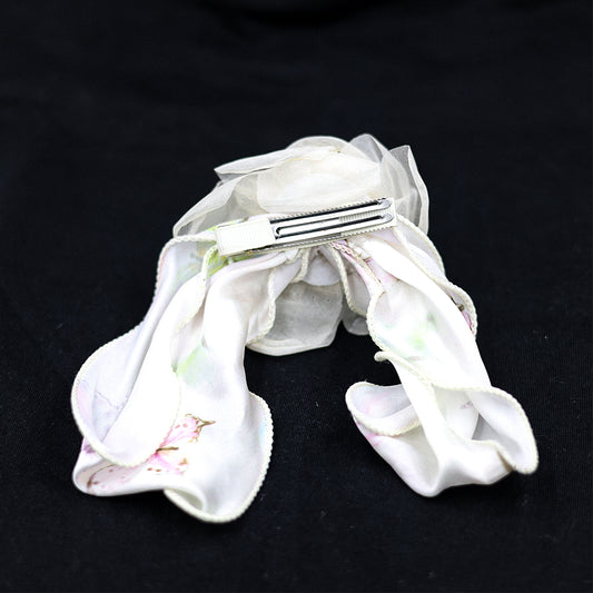 FLOWER ALLIGATOR PIN