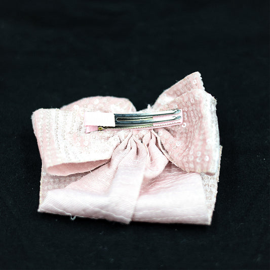 BOW ALLIGATOR PIN