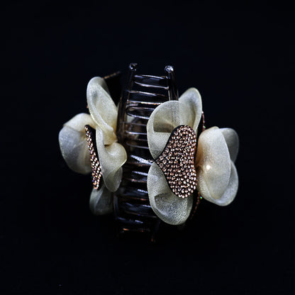 PREMIUM HAIR CLUTCH WITH WORK