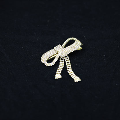 BOW ALIGATOR PIN