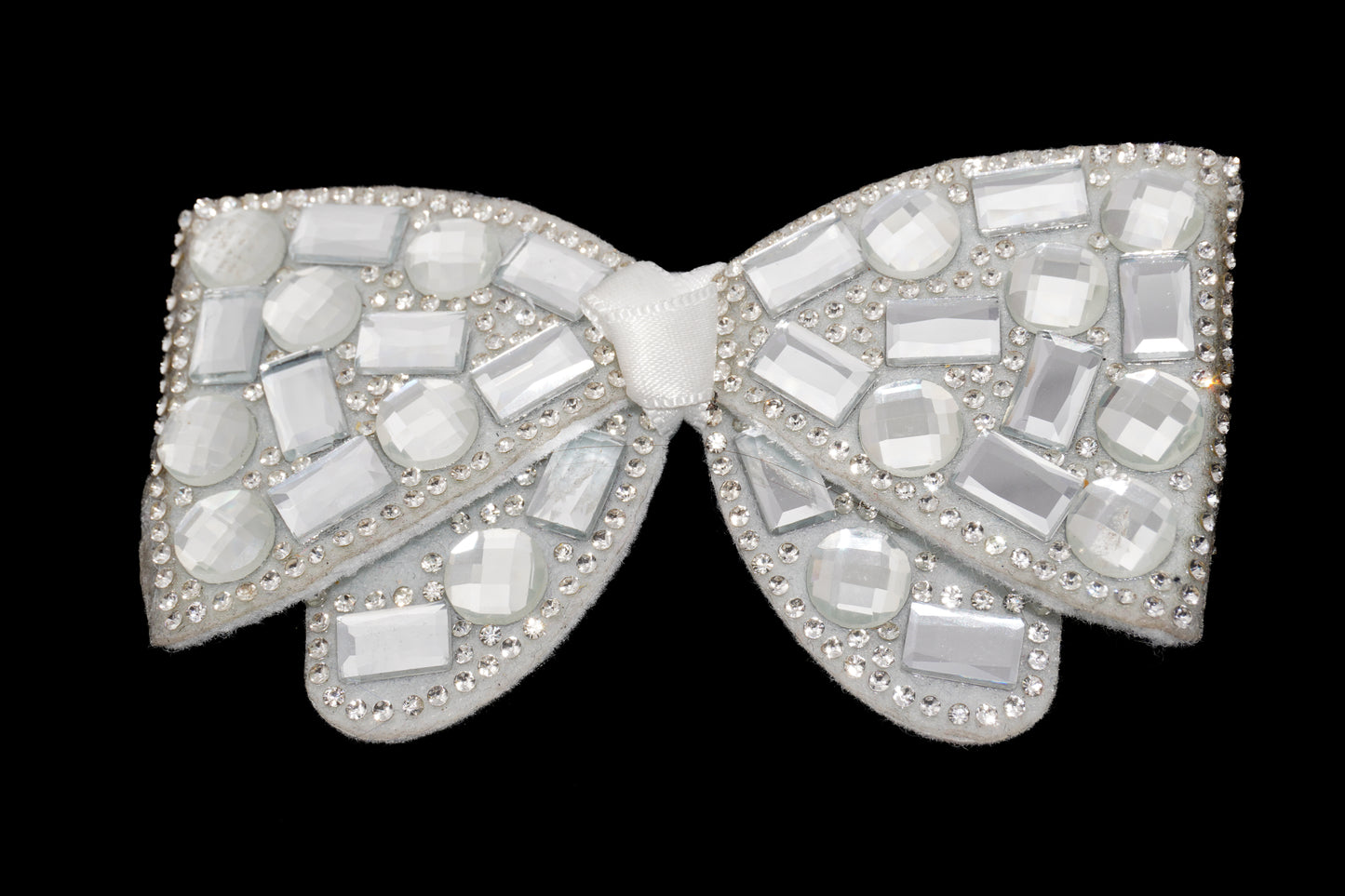 ALLIGATOR PIN WITH STONE WORK