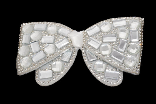 ALLIGATOR PIN WITH STONE WORK