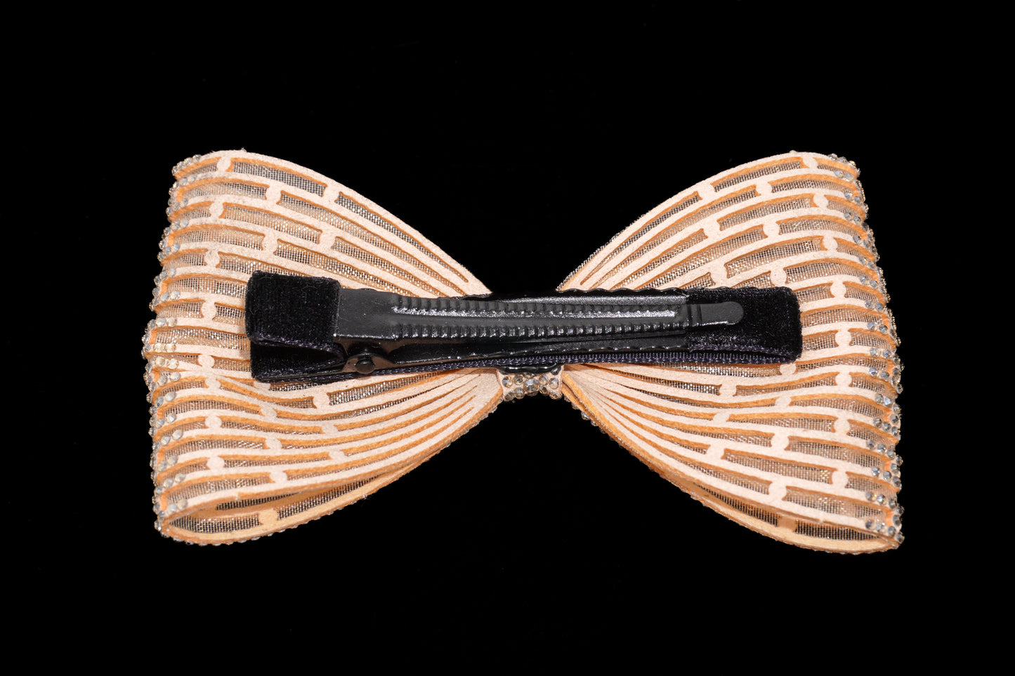 ALLIGATOR PIN WITH STONE WORK