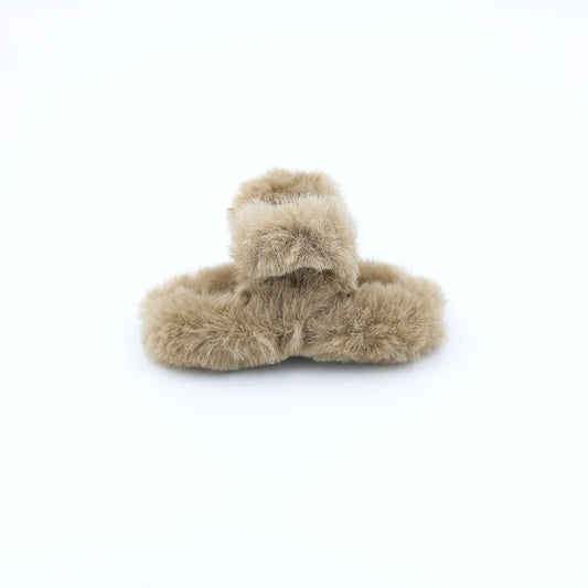 PREMIUM FURRY HAIR CLUTCH