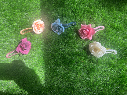 Exclusive Rose Floral Crow Clip