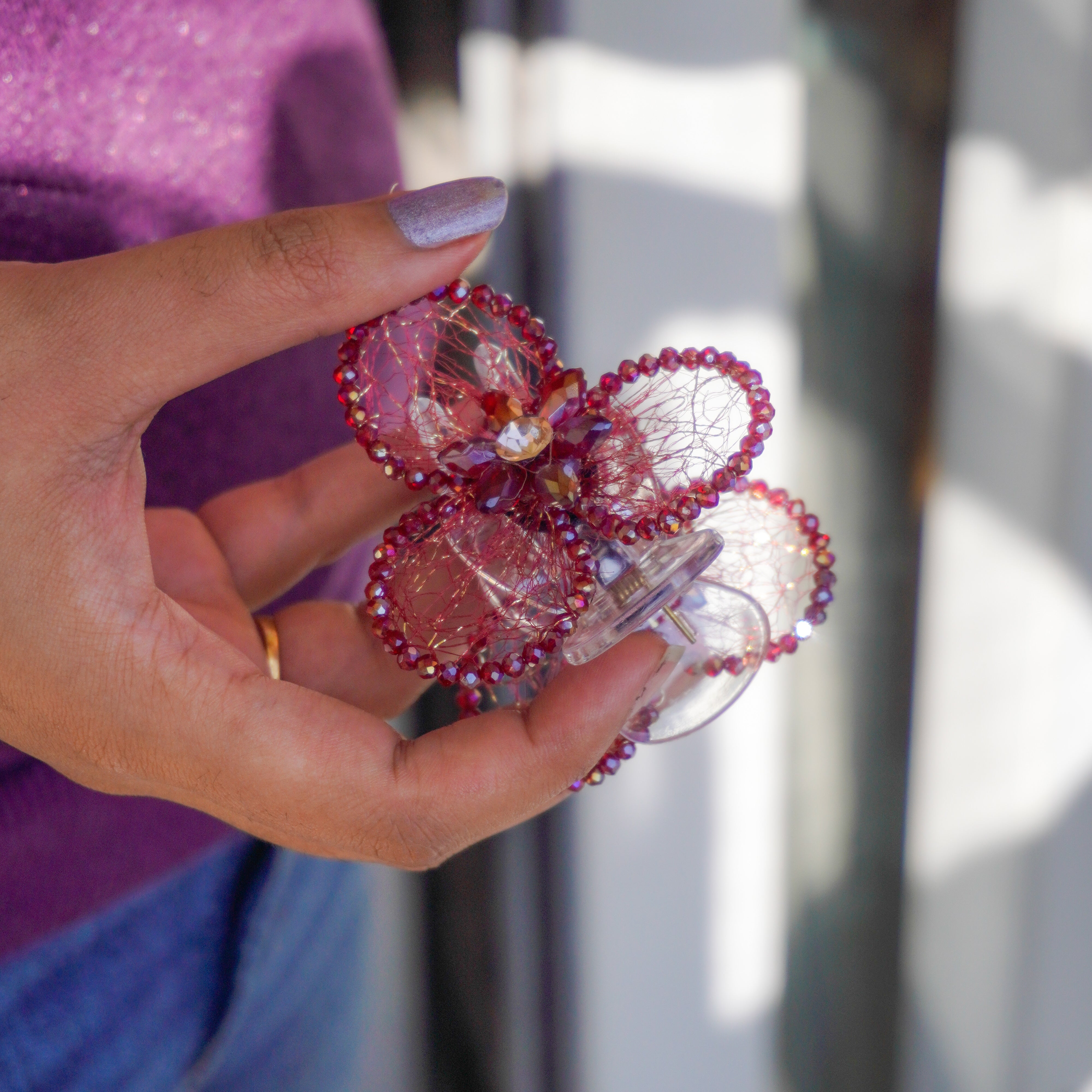 HAIR FLORAL NET CLUTCH - MAROON
