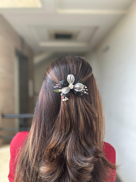 PREMIUM FLORAL BACKPIN