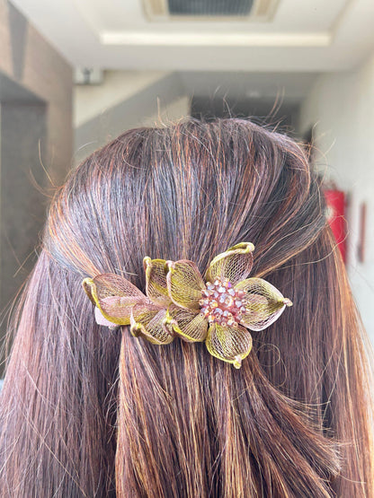 PREMIUM FLORAL BACKPIN