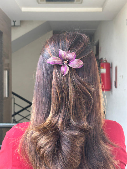 PREMIUM FLORAL BACKPIN