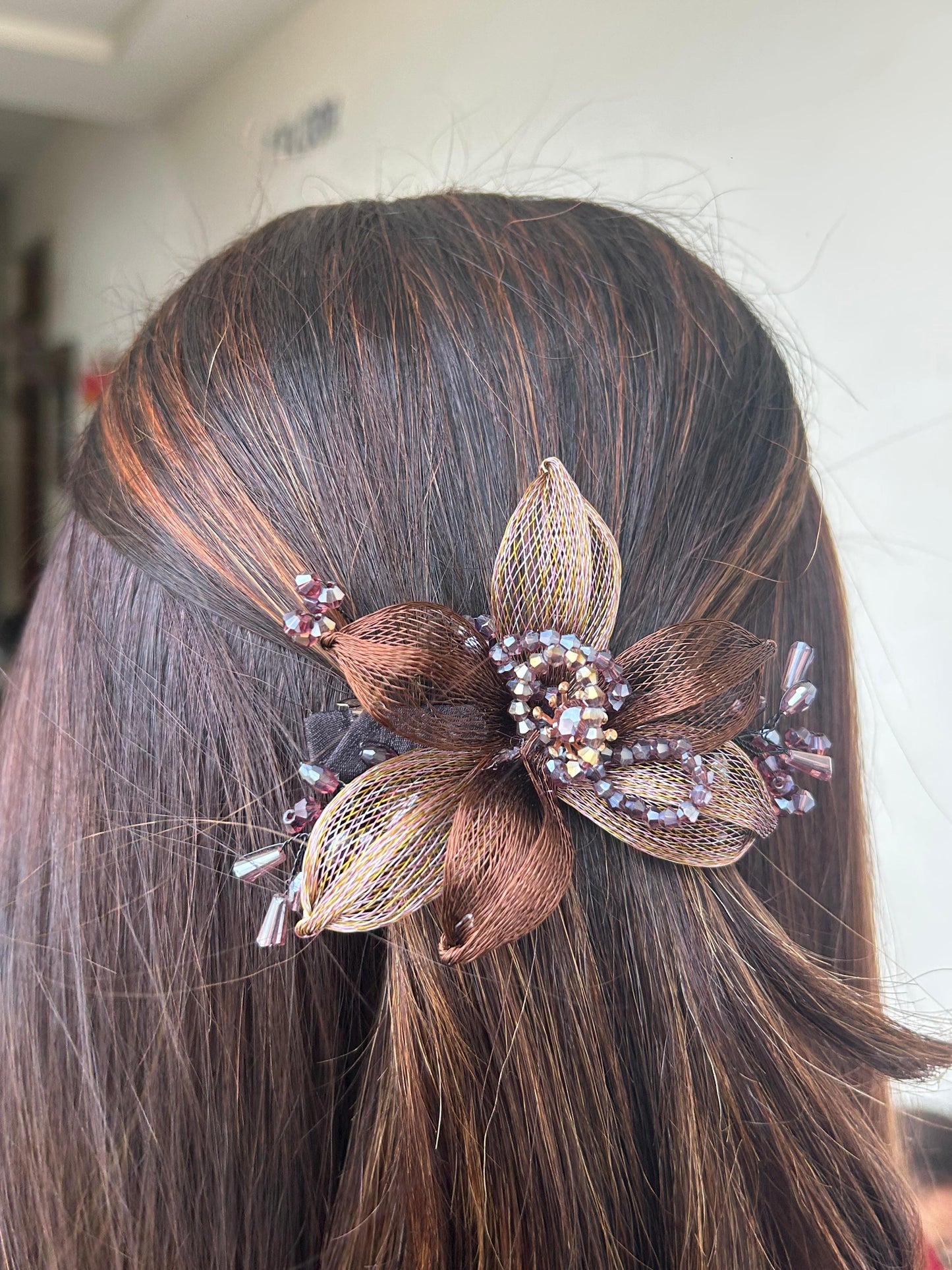 PREMIUM FLORAL BACKPIN
