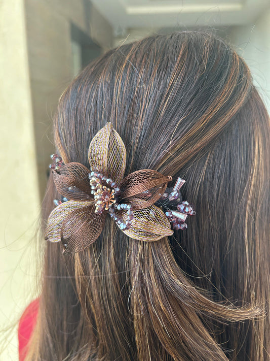 PREMIUM FLORAL BACKPIN