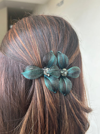 PREMIUM FLORAL BACKPIN