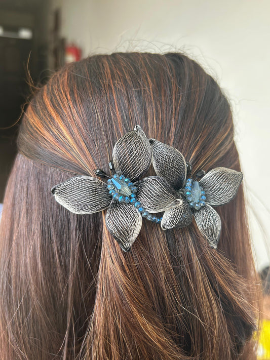 PREMIUM FLORAL BACKPIN