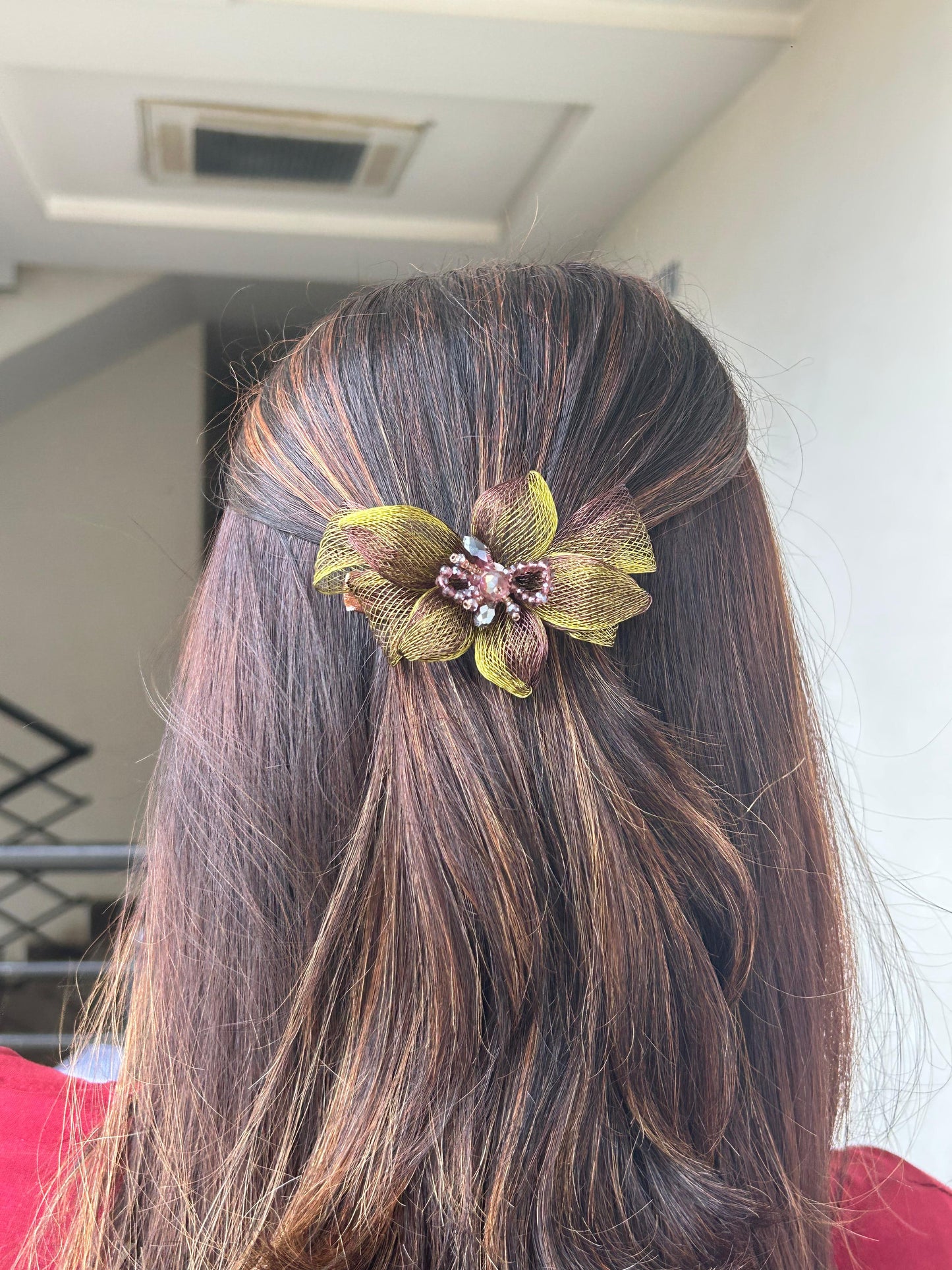 PREMIUM FLORAL BACKPIN
