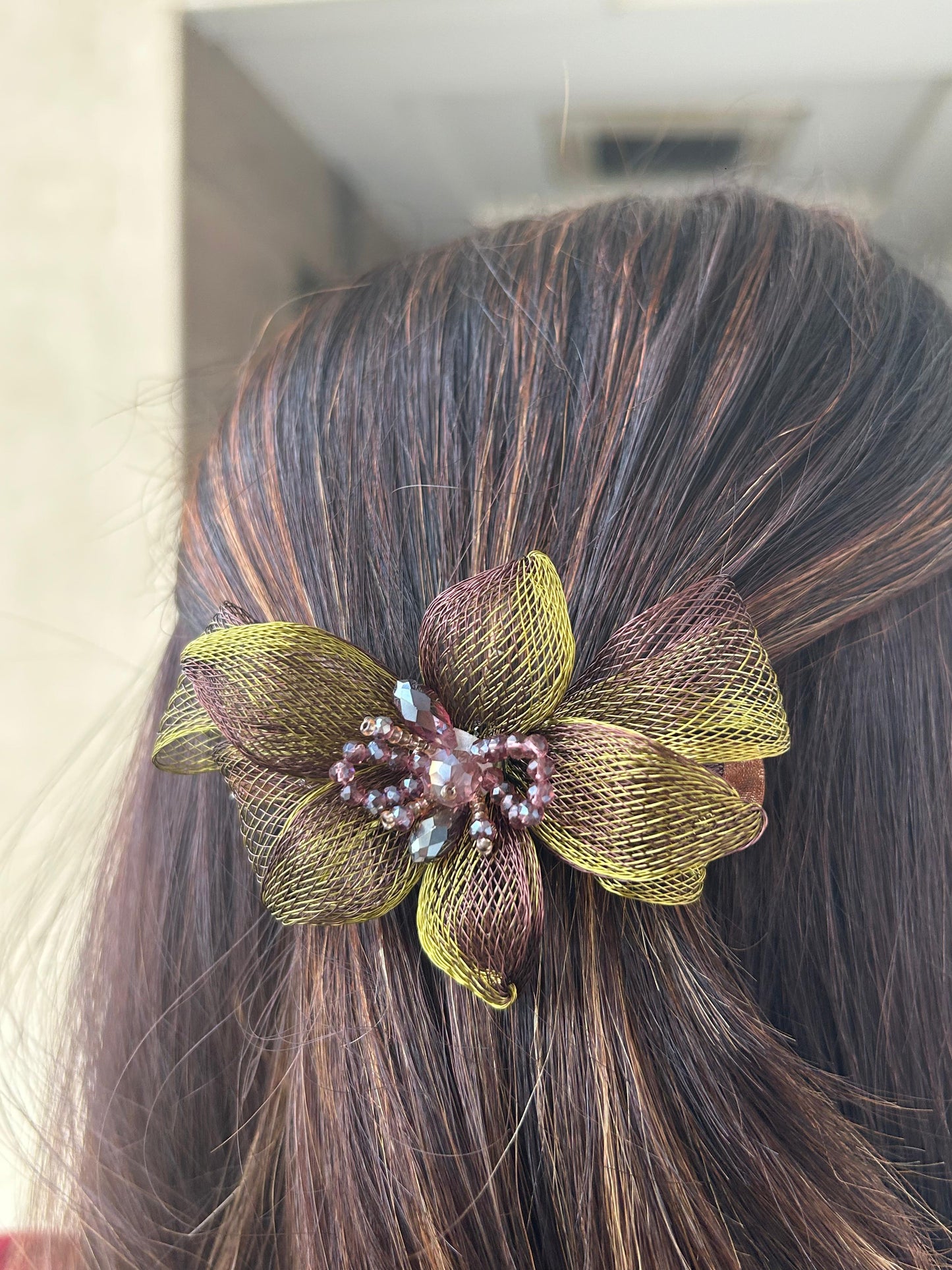 PREMIUM FLORAL BACKPIN