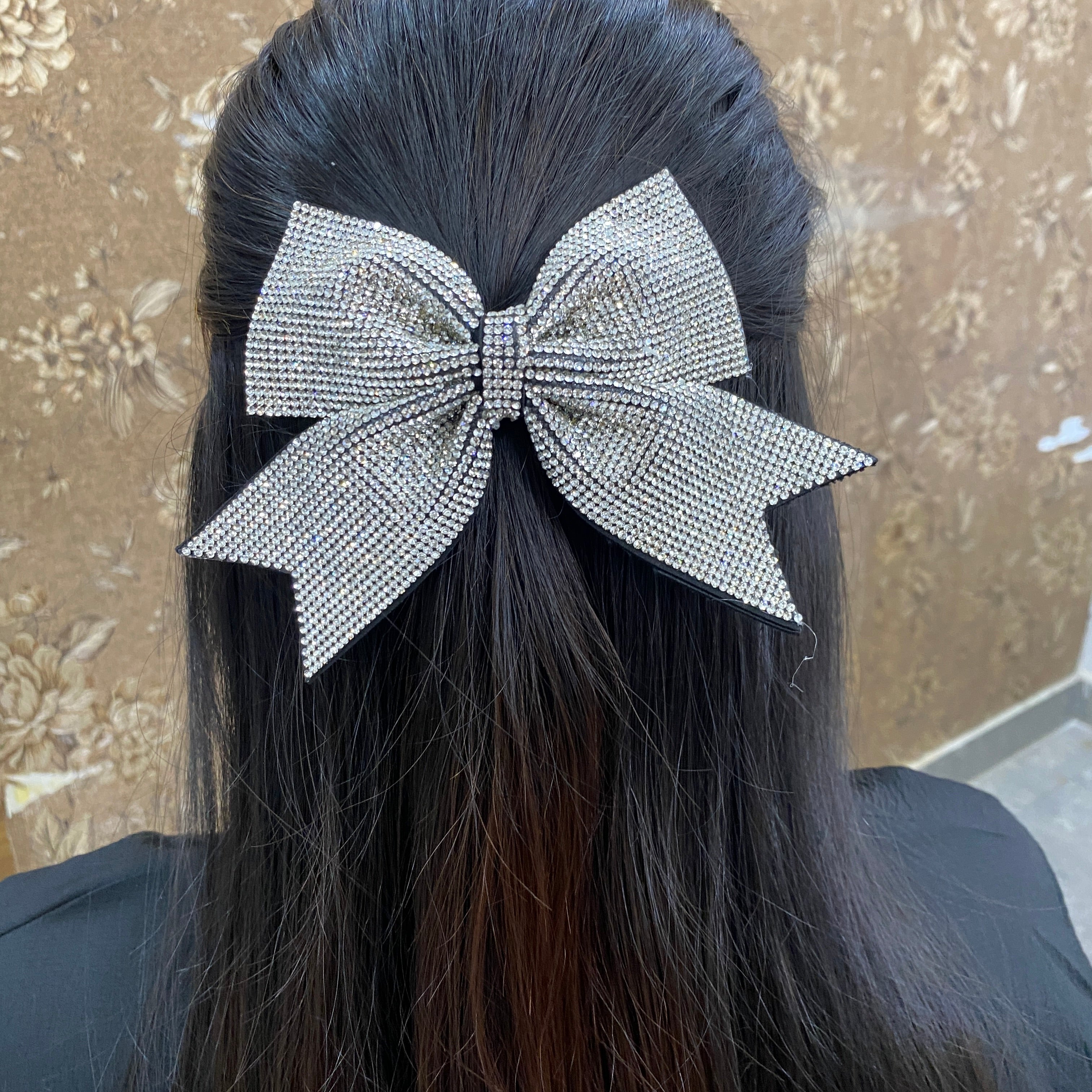 Large crystal Bow- Silver
