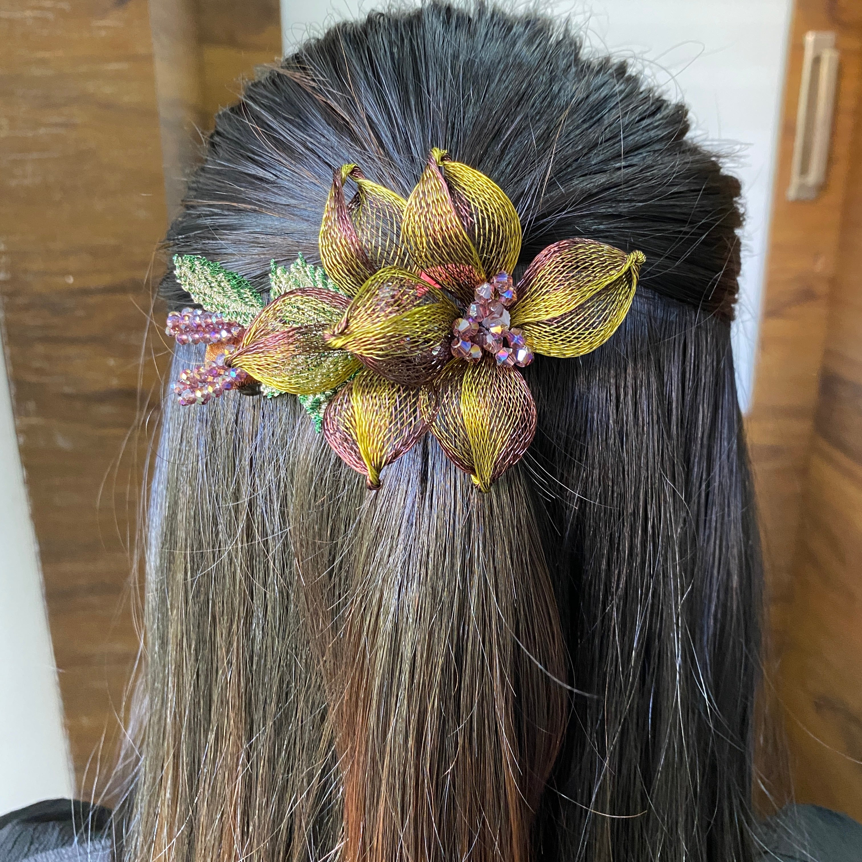 Floral Net Backpin - Green 2
